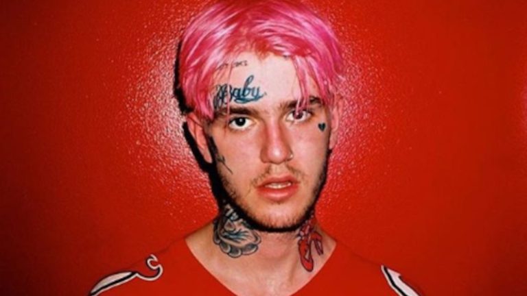 Lil Peep: Wie hoch war das Vermögen des Emo-Rappers? Lil Peep: Wie hoch war das Vermögen des Emo-Rappers?