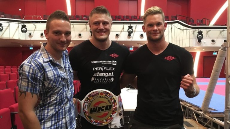 Michael Smolik Vermögen: So reich ist der deutsche Kickboxer Michael Smolik Vermögen: So reich ist der deutsche Kickboxer