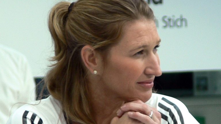 Steffi Graf Vermögen: So reich ist die ehemalige Tennisspielerin Steffi Graf Vermögen: So reich ist die ehemalige Tennisspielerin