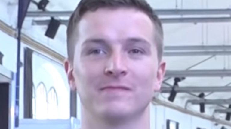 Aaron Troschke Vermögen: So reich ist der Internetstar