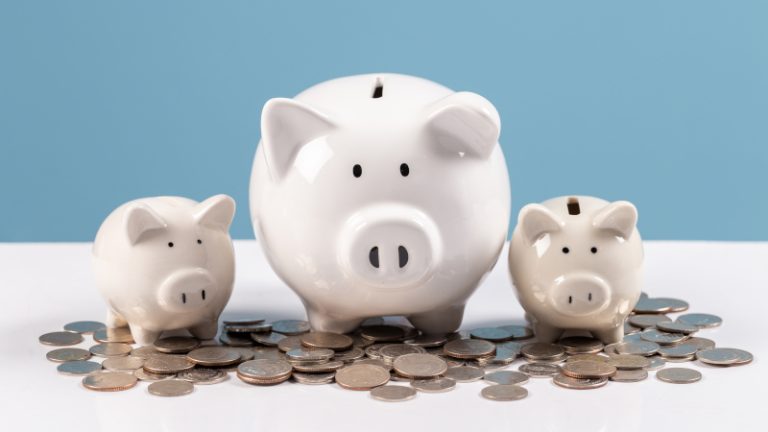 Sparstrategien für jede Lebensphase: So fließt das Geld immer richtig