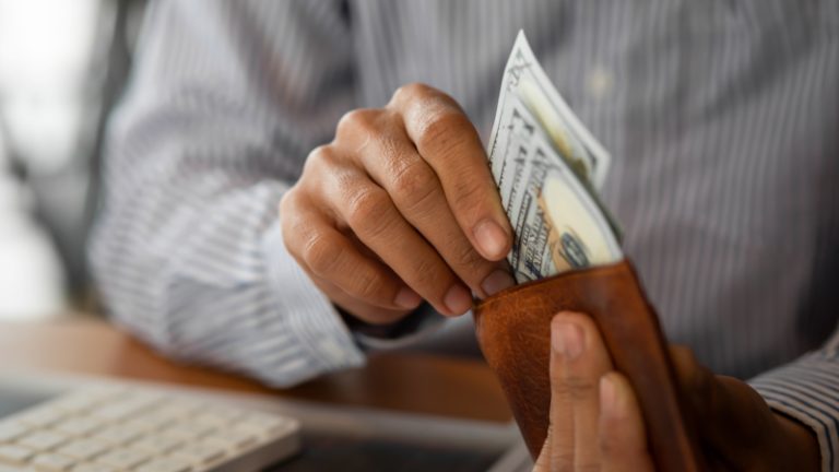 Verlierst du heimlich Geld? So behältst du endlich die volle Kontrolle über dein Vermögen