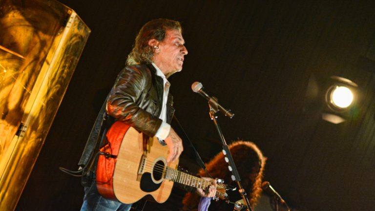 Albert Hammond Vermögen: So reich ist der Sänger und Songwriter Albert Hammond Vermögen: So reich ist der Songwriter
