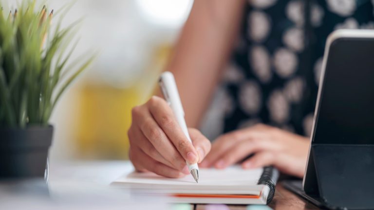 Bachelorarbeit Preis: Welche Faktoren bestimmen die Kosten?